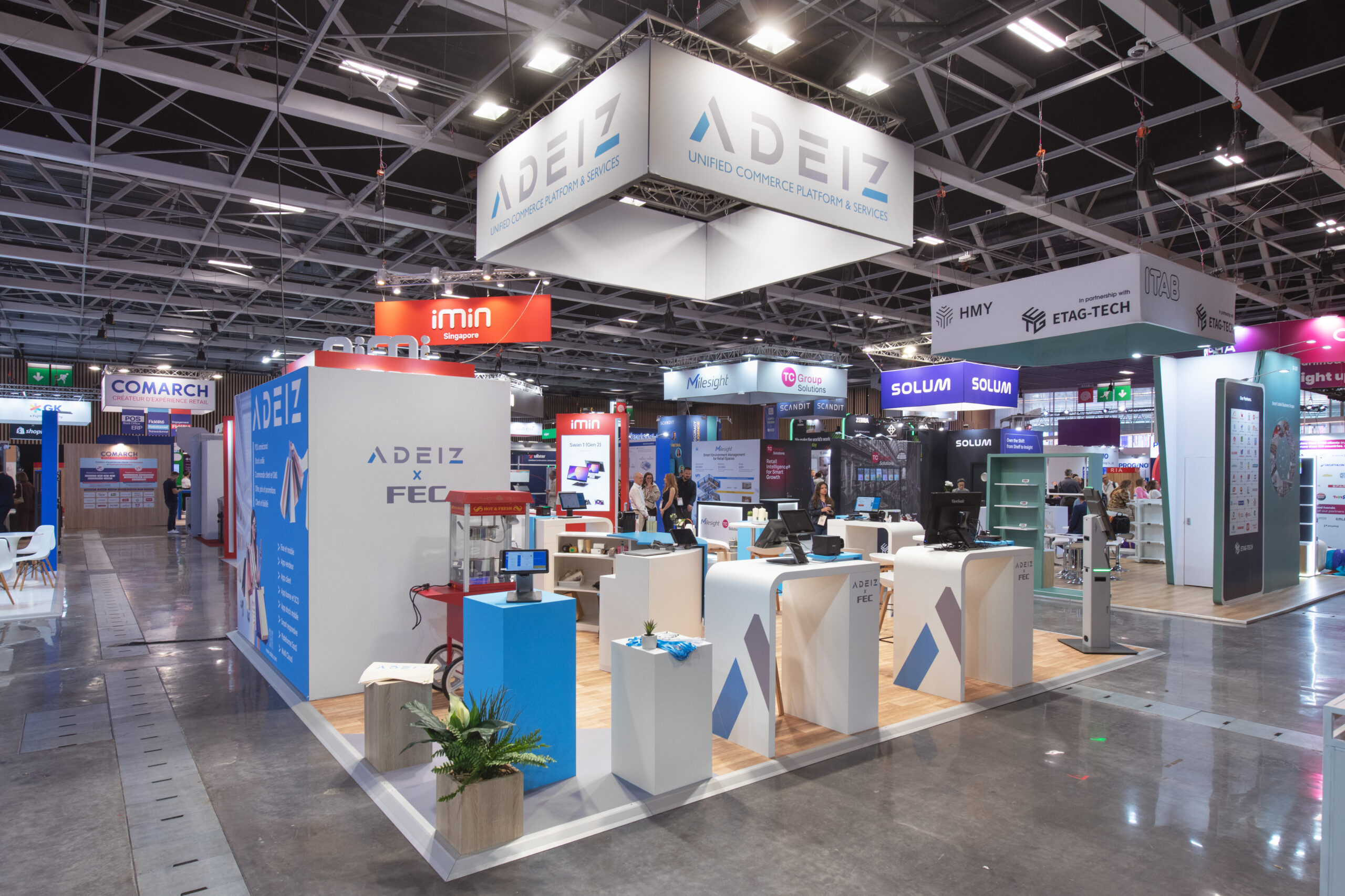 Stand technologique sur salon innovation B2B