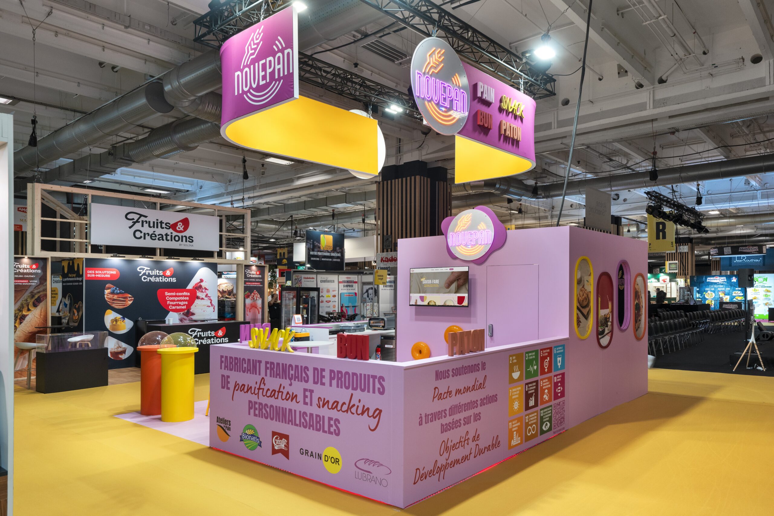 Aménagement stand salon professionnel design